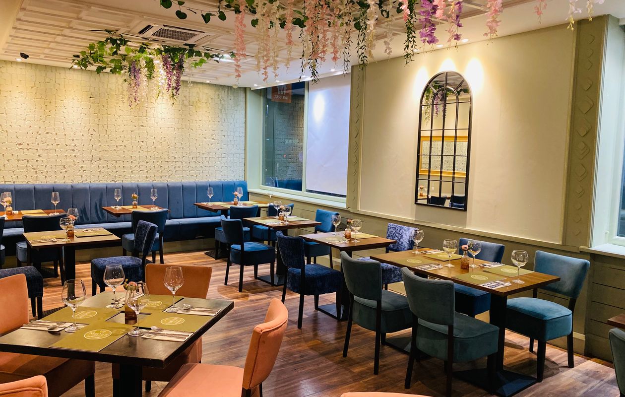restaurant image